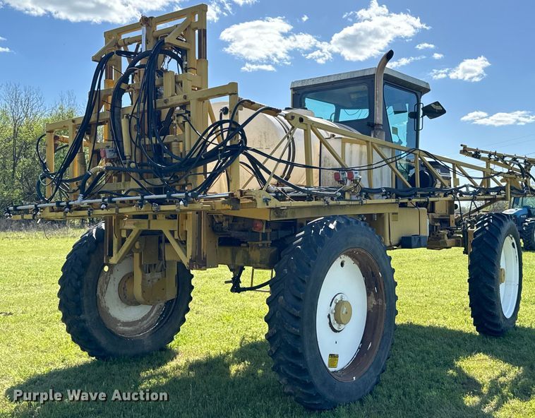image for item ND9221 1997 Ag-Chem RoGator 854 sprayer