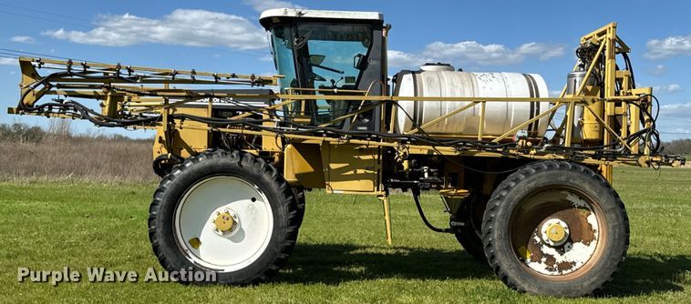 image for item ND9221 1997 Ag-Chem RoGator 854 sprayer