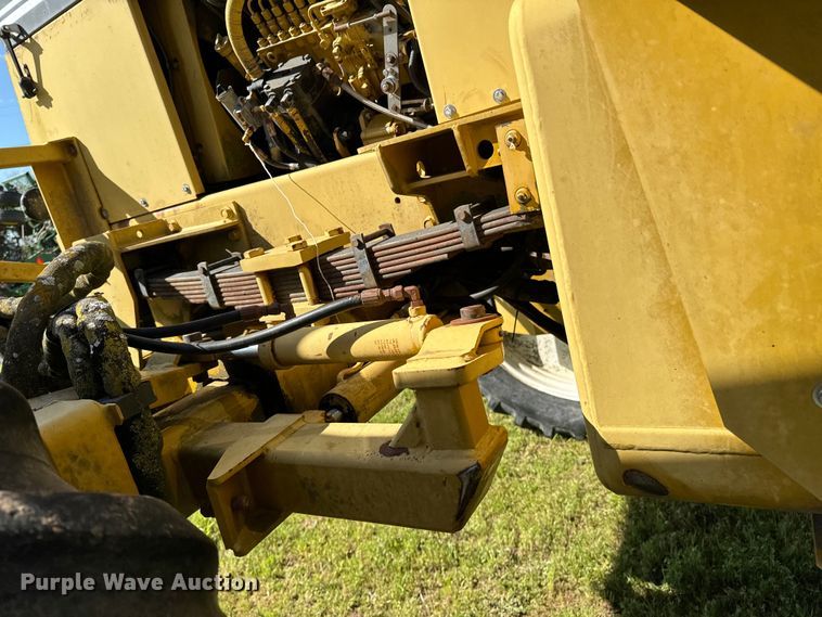 image for item ND9221 1997 Ag-Chem RoGator 854 sprayer