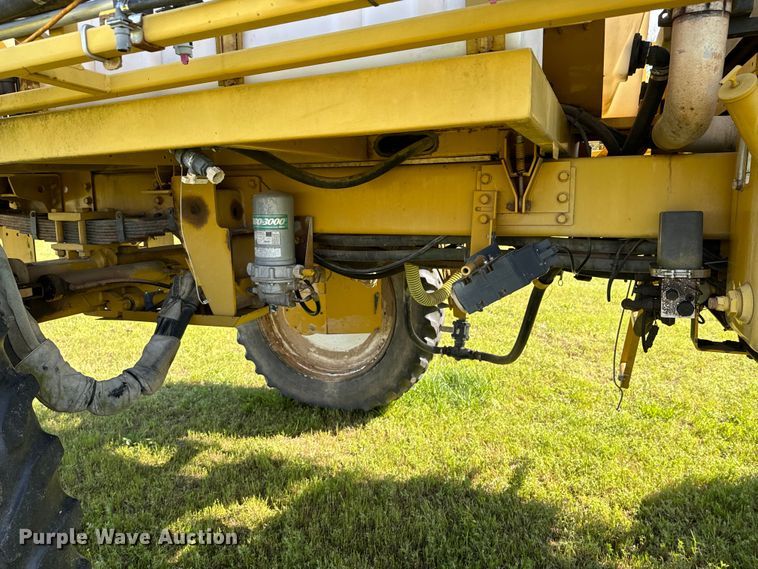 image for item ND9221 1997 Ag-Chem RoGator 854 sprayer