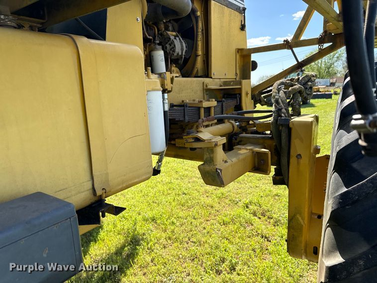 image for item ND9221 1997 Ag-Chem RoGator 854 sprayer