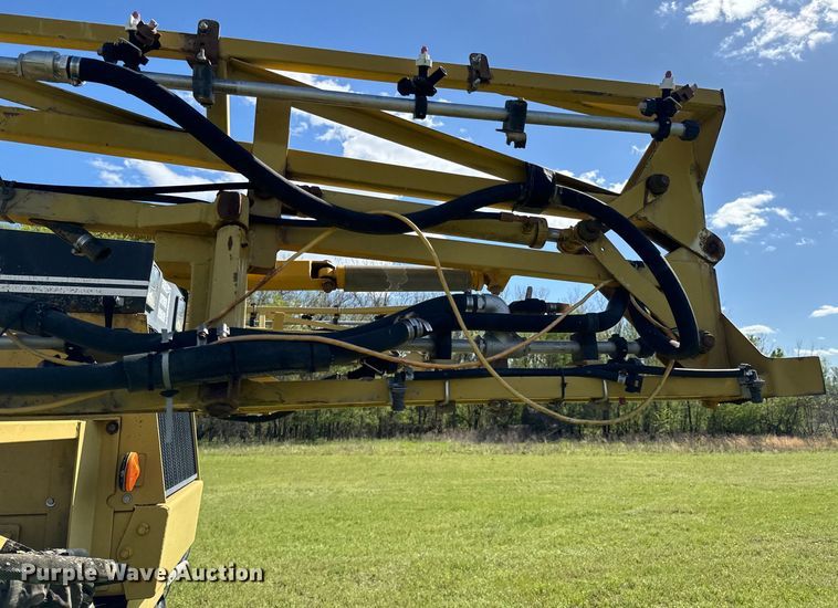 image for item ND9221 1997 Ag-Chem RoGator 854 sprayer