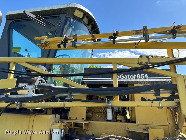 image for item ND9221 1997 Ag-Chem RoGator 854 sprayer