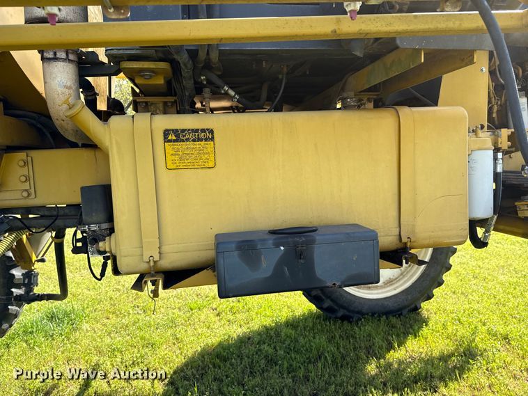 image for item ND9221 1997 Ag-Chem RoGator 854 sprayer