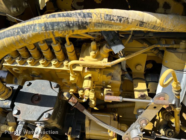 image for item ND9221 1997 Ag-Chem RoGator 854 sprayer