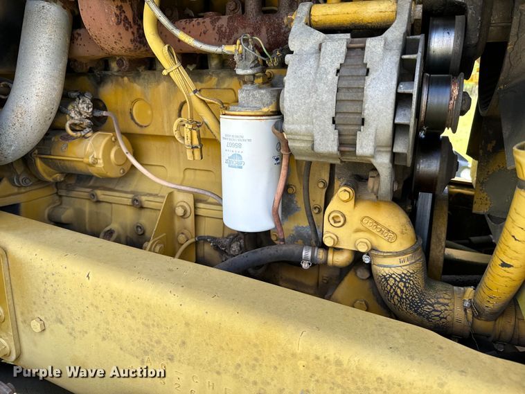 image for item ND9221 1997 Ag-Chem RoGator 854 sprayer