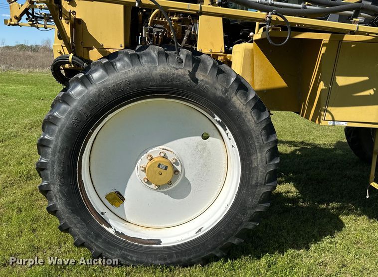 image for item ND9221 1997 Ag-Chem RoGator 854 sprayer