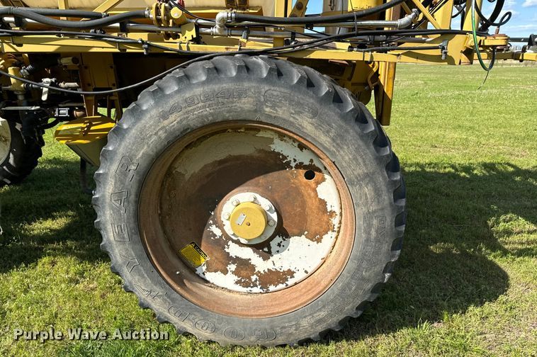 image for item ND9221 1997 Ag-Chem RoGator 854 sprayer