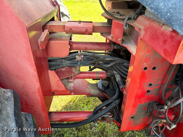 image for item ND9222 1997 Case IH 9330 4WD tractor
