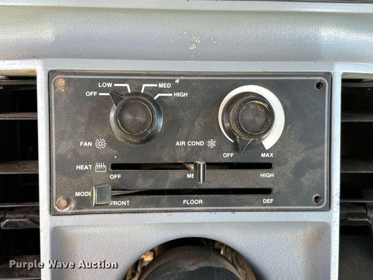 image for item ND9222 1997 Case IH 9330 4WD tractor