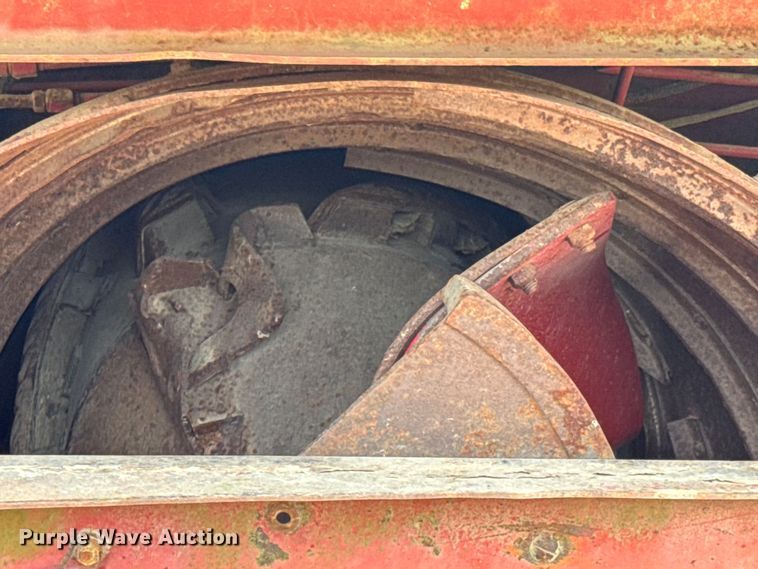 image for item ND9263 1981 International Harvester 1460 RWA combine