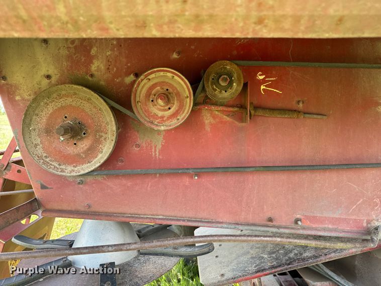 image for item ND9263 1981 International Harvester 1460 RWA combine