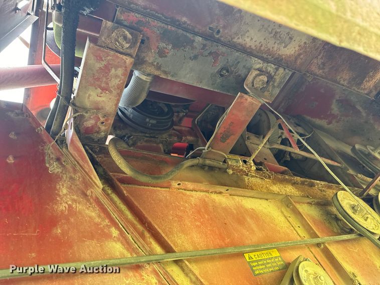 image for item ND9263 1981 International Harvester 1460 RWA combine