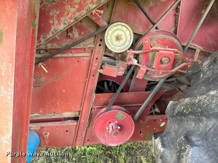 image for item ND9263 1981 International Harvester 1460 RWA combine