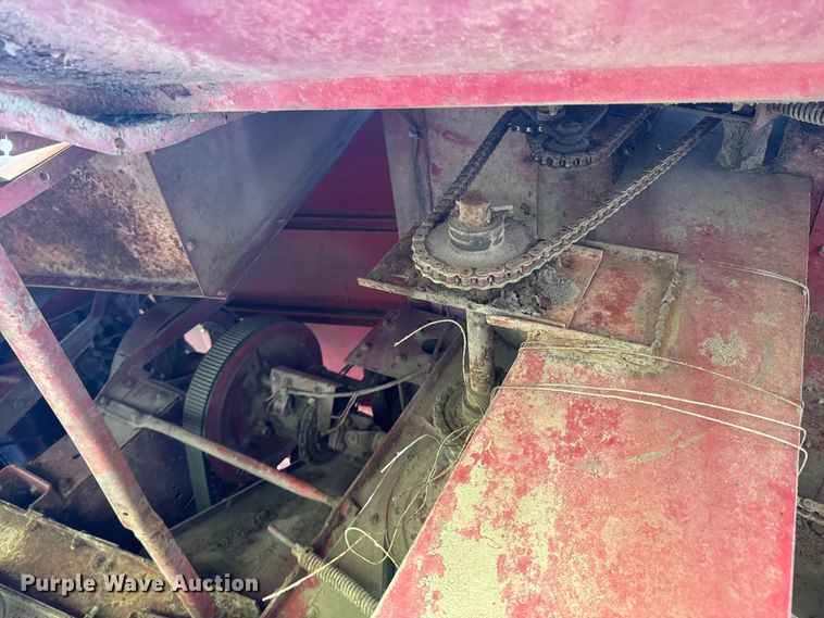 image for item ND9263 1981 International Harvester 1460 RWA combine