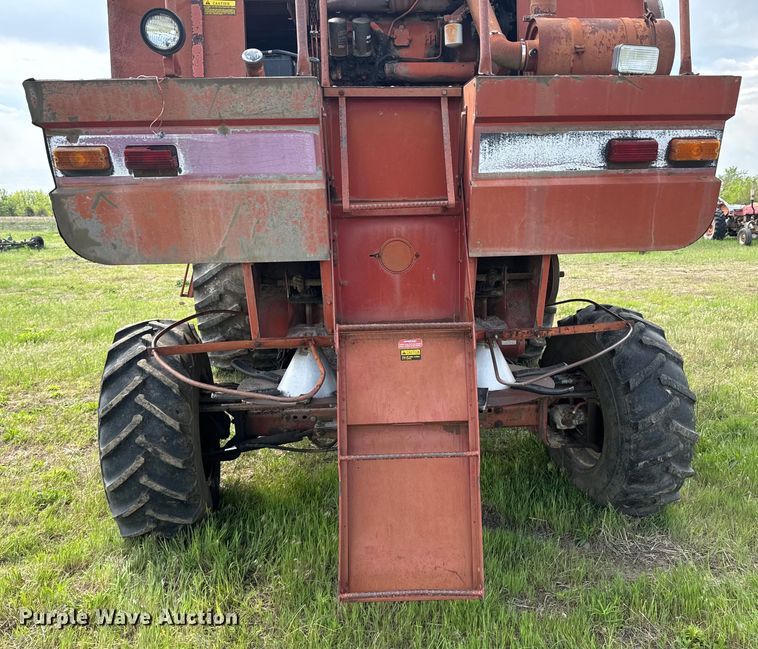 image for item ND9263 1981 International Harvester 1460 RWA combine