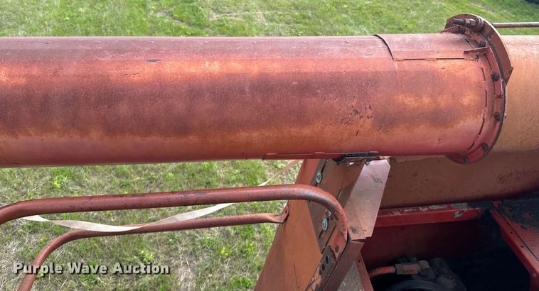 image for item ND9263 1981 International Harvester 1460 RWA combine