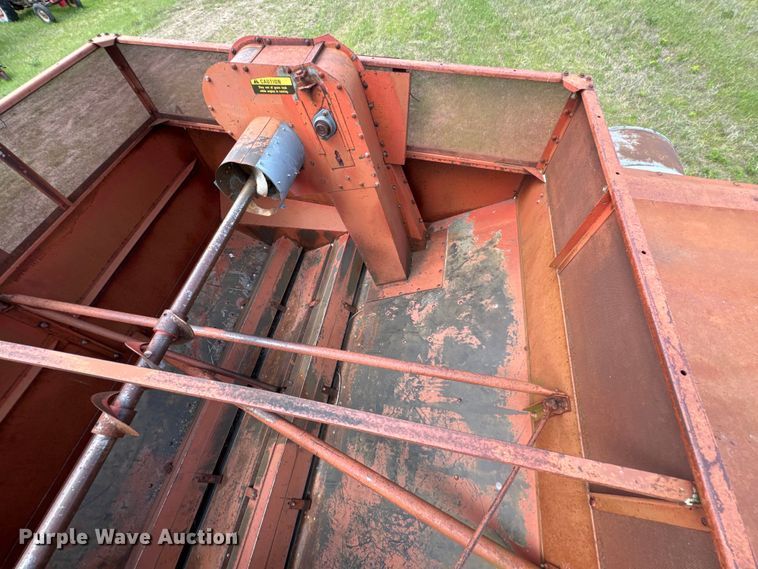 image for item ND9263 1981 International Harvester 1460 RWA combine