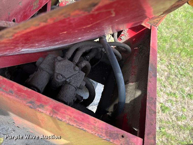 image for item ND9263 1981 International Harvester 1460 RWA combine