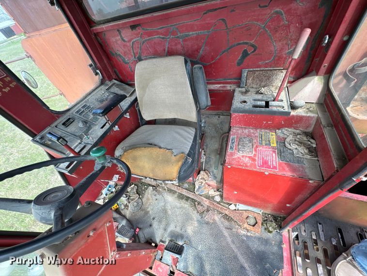 image for item ND9263 1981 International Harvester 1460 RWA combine