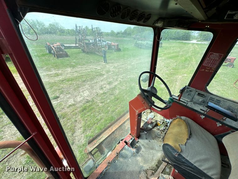 image for item ND9263 1981 International Harvester 1460 RWA combine