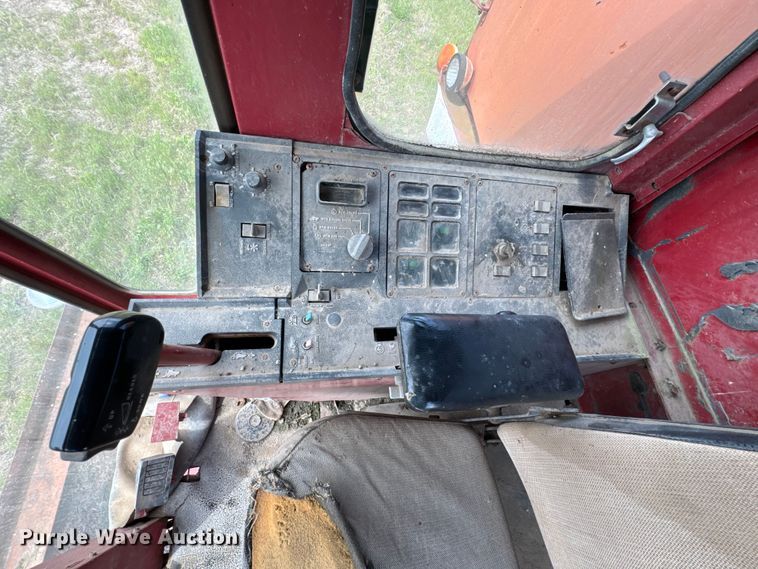 image for item ND9263 1981 International Harvester 1460 RWA combine