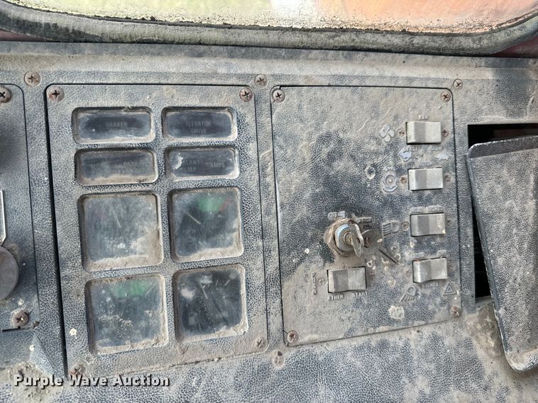 image for item ND9263 1981 International Harvester 1460 RWA combine