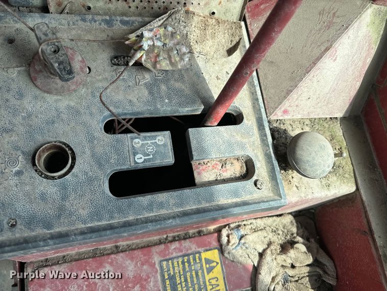 image for item ND9263 1981 International Harvester 1460 RWA combine