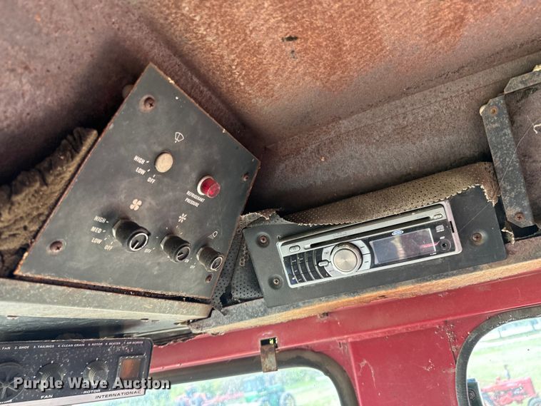 image for item ND9263 1981 International Harvester 1460 RWA combine