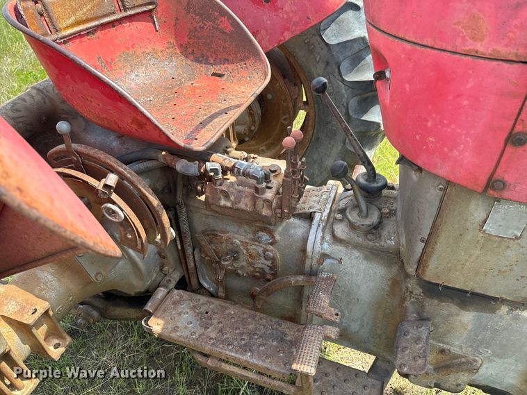 image for item ND9266 1959 Massey Ferguson MF85 tractor