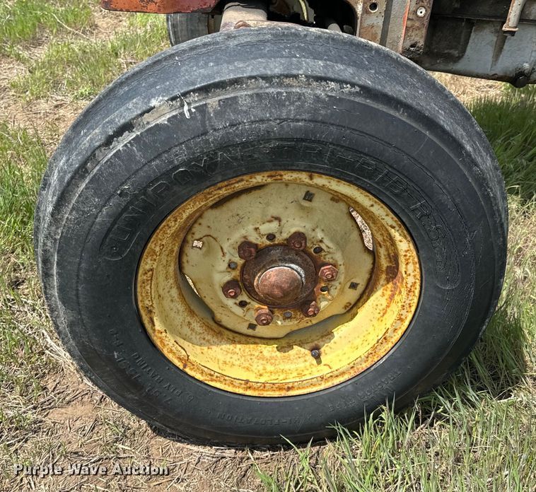 image for item ND9266 1959 Massey Ferguson MF85 tractor