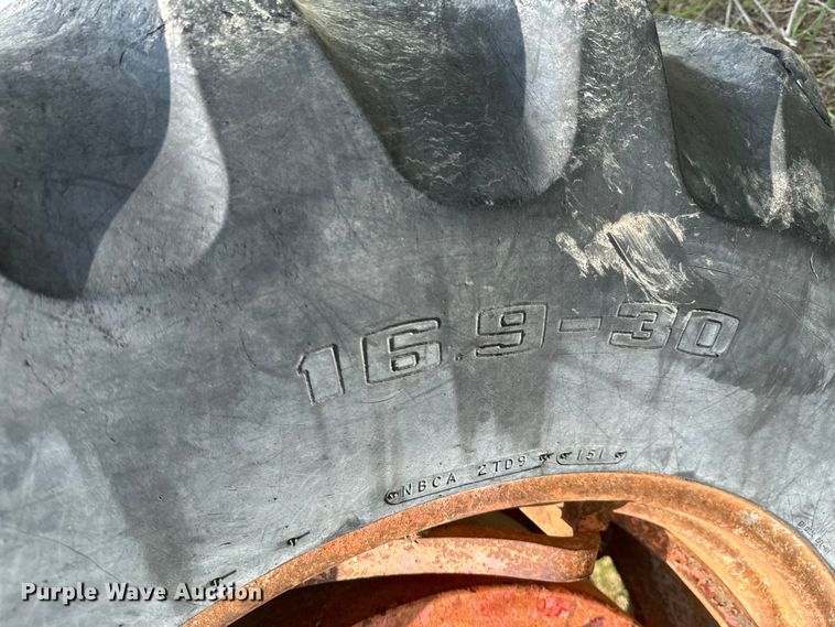 image for item ND9266 1959 Massey Ferguson MF85 tractor