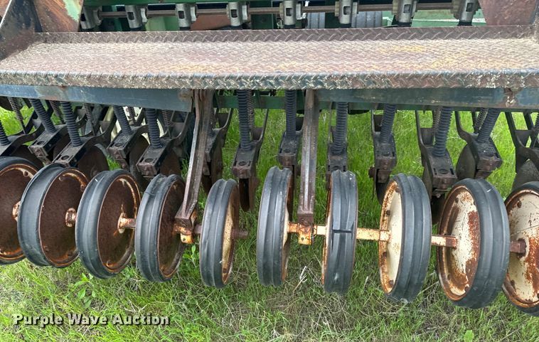 image for item ND9272 Great Plains 450881-DDR3 grain drill