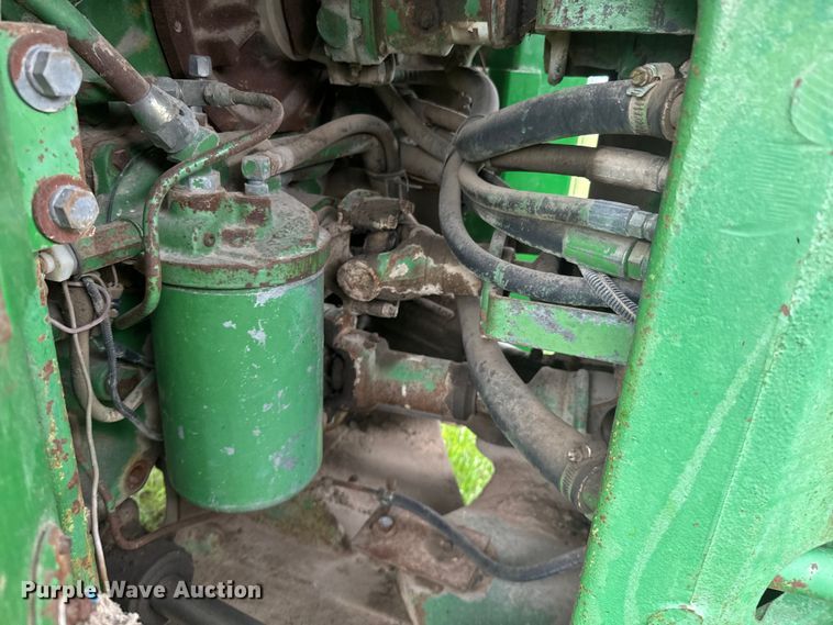 image for item ND9273 1980 John Deere 8640 4WD tractor