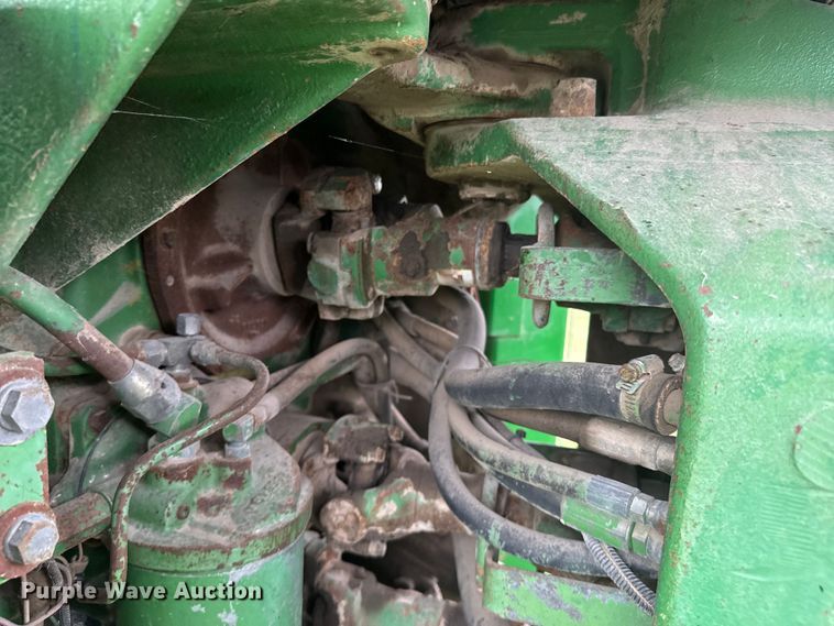 image for item ND9273 1980 John Deere 8640 4WD tractor