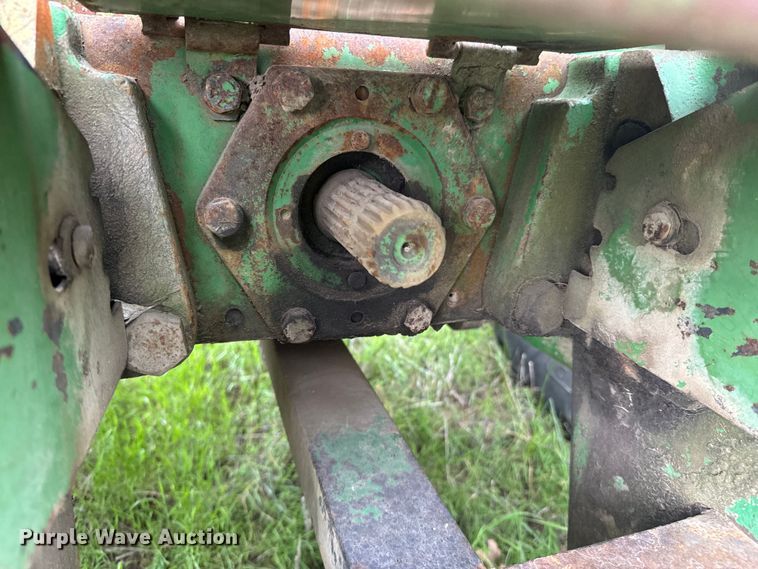 image for item ND9273 1980 John Deere 8640 4WD tractor