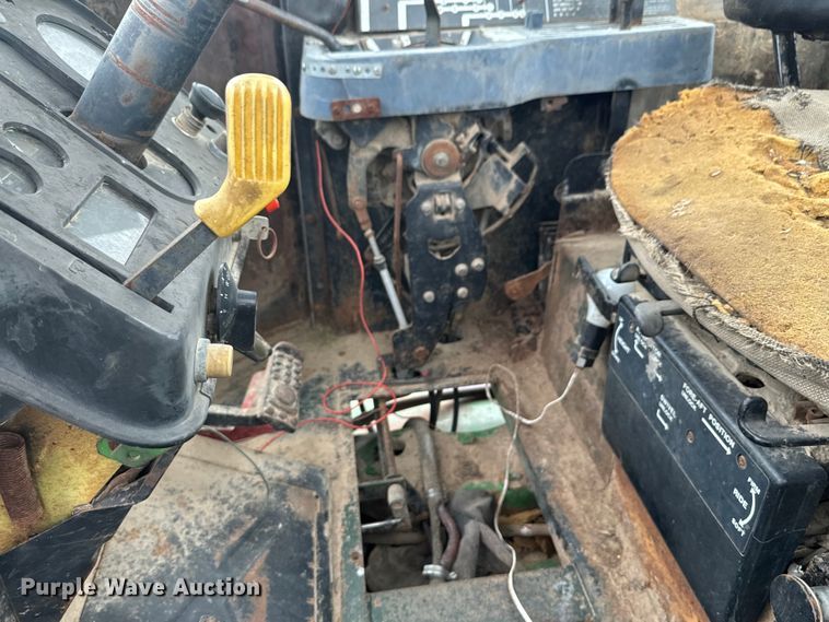 image for item ND9273 1980 John Deere 8640 4WD tractor