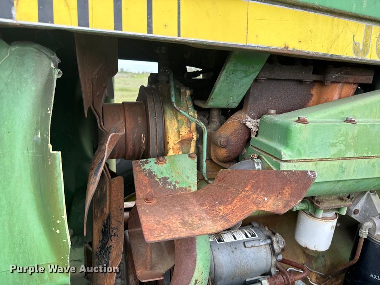 image for item ND9273 1980 John Deere 8640 4WD tractor