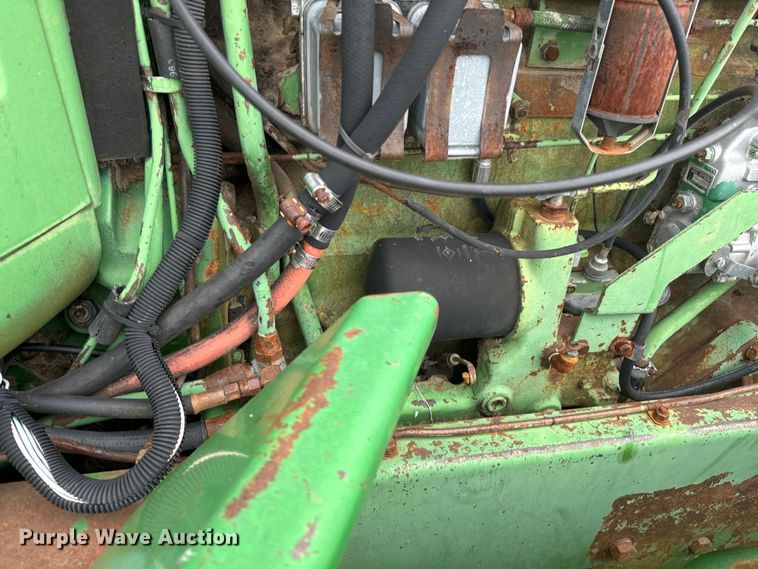 image for item ND9273 1980 John Deere 8640 4WD tractor