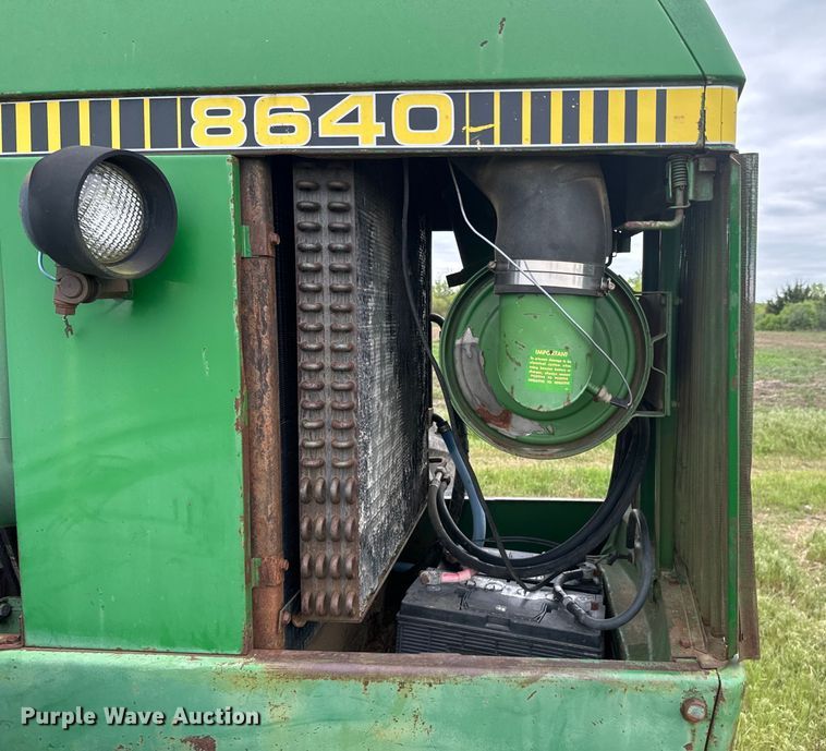 image for item ND9273 1980 John Deere 8640 4WD tractor