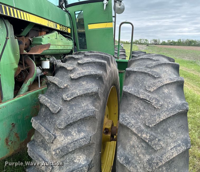 image for item ND9273 1980 John Deere 8640 4WD tractor