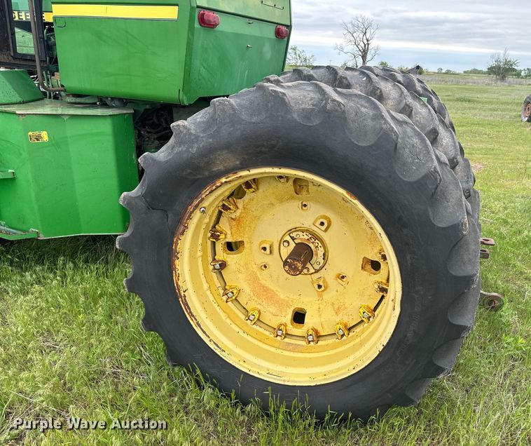 image for item ND9273 1980 John Deere 8640 4WD tractor