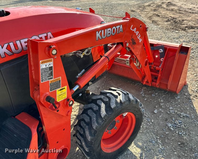 image for item NH9087 2017 Kubota  B2301HSD MFWD tractor