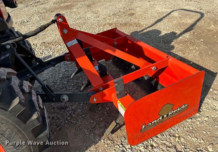 image for item NH9087 2017 Kubota  B2301HSD MFWD tractor