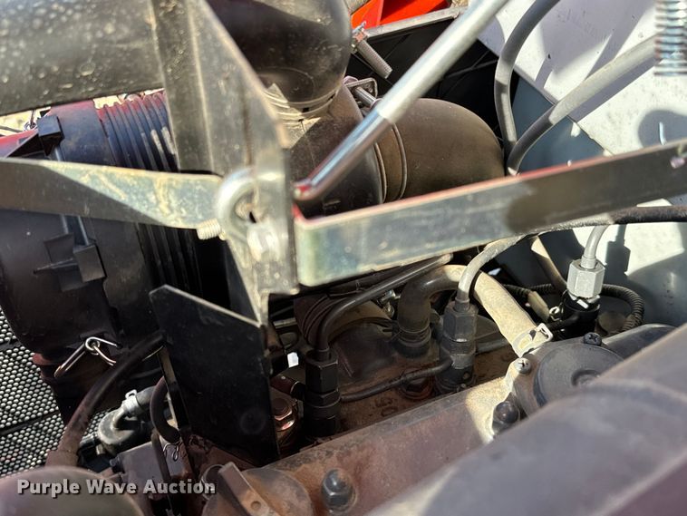 image for item NH9087 2017 Kubota  B2301HSD MFWD tractor