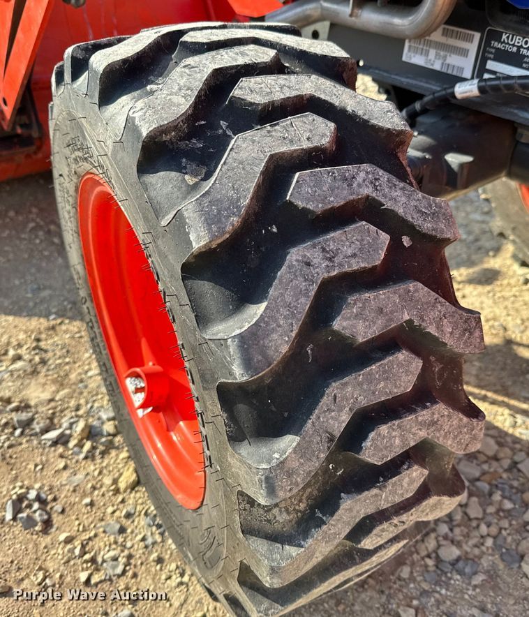 image for item NH9087 2017 Kubota  B2301HSD MFWD tractor