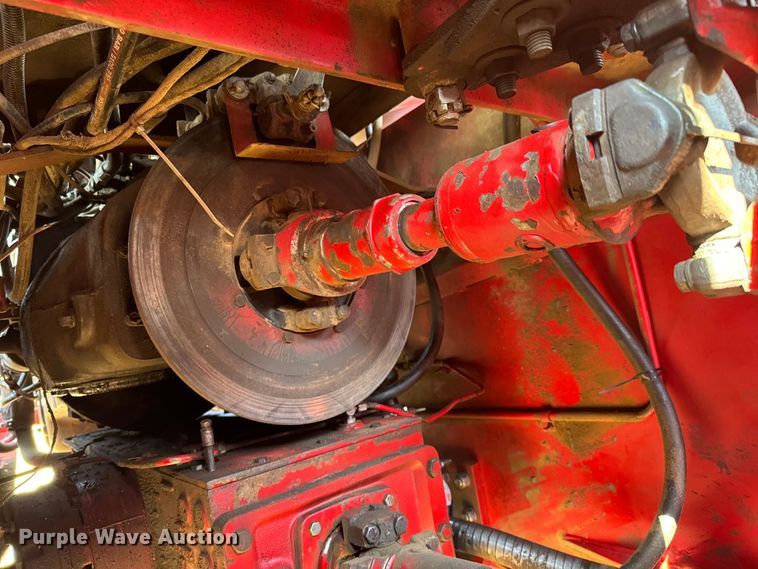 image for item NH9088 1980 International  4586 tractor