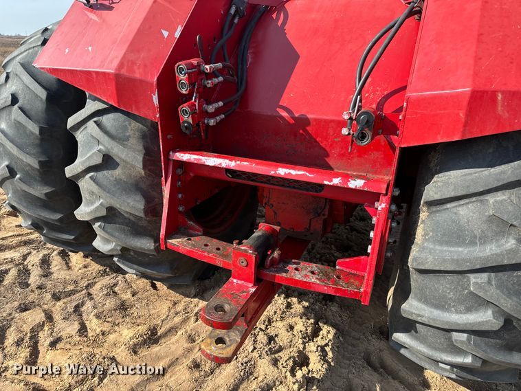 image for item NH9088 1980 International  4586 tractor