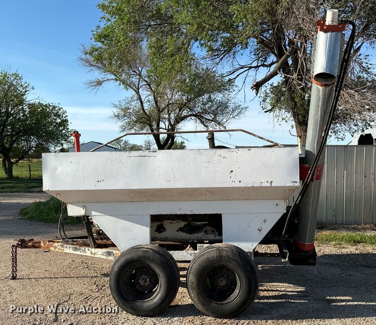 image for item NH9188 Fertilizer tender