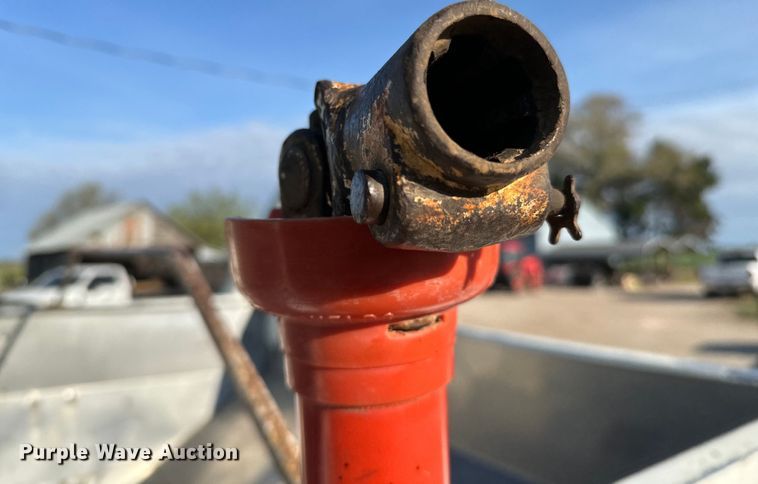 image for item NH9188 Fertilizer tender